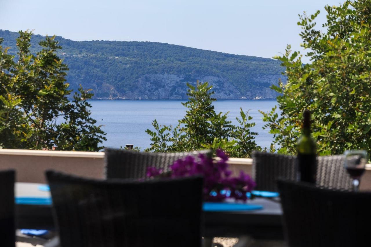 Villa Periska Komiža Екстериор снимка